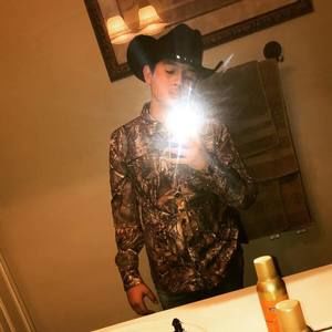 Meet your Posher, Andres